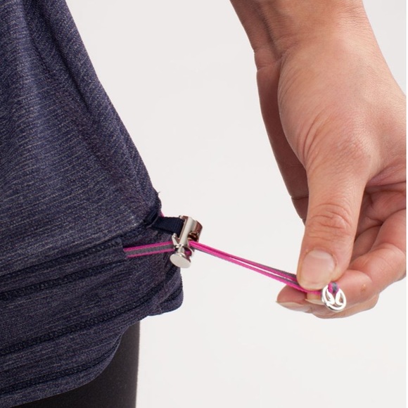 Lululemon back on track tank - Picture 3 of 8